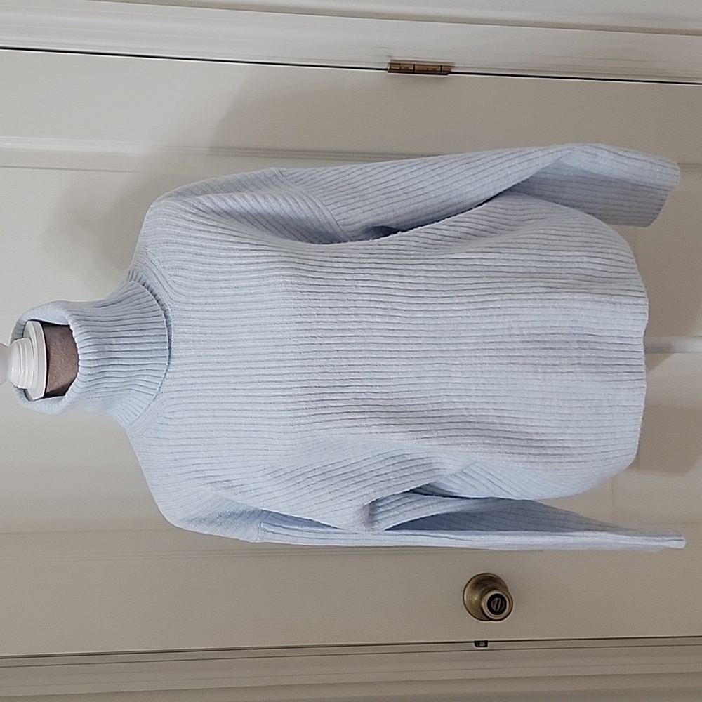 H&M Size S Baby Blue Knit Turtleneck Ribbed Sweater. Excellent Condition